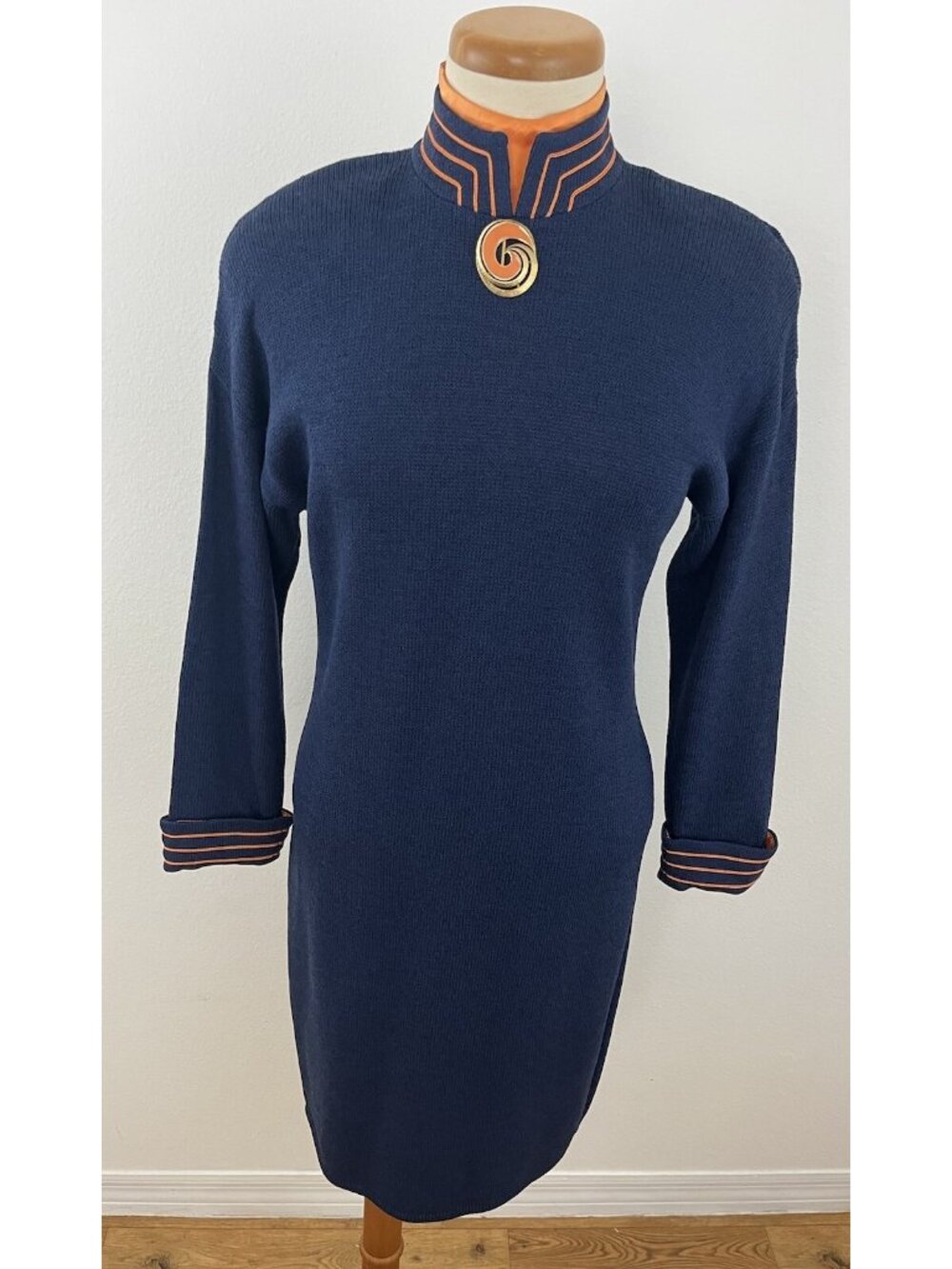 St. John Santana Knit Sweater Dress Women's 6 Blue Orange Trim Pin Accent - Picture 6 of 11